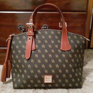 New Dooney & Bourke Signature Gretta Trina Satchel ~ Brown T'moro